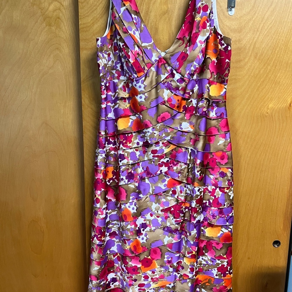 Jones Wear Colorful Floral Midi Dress